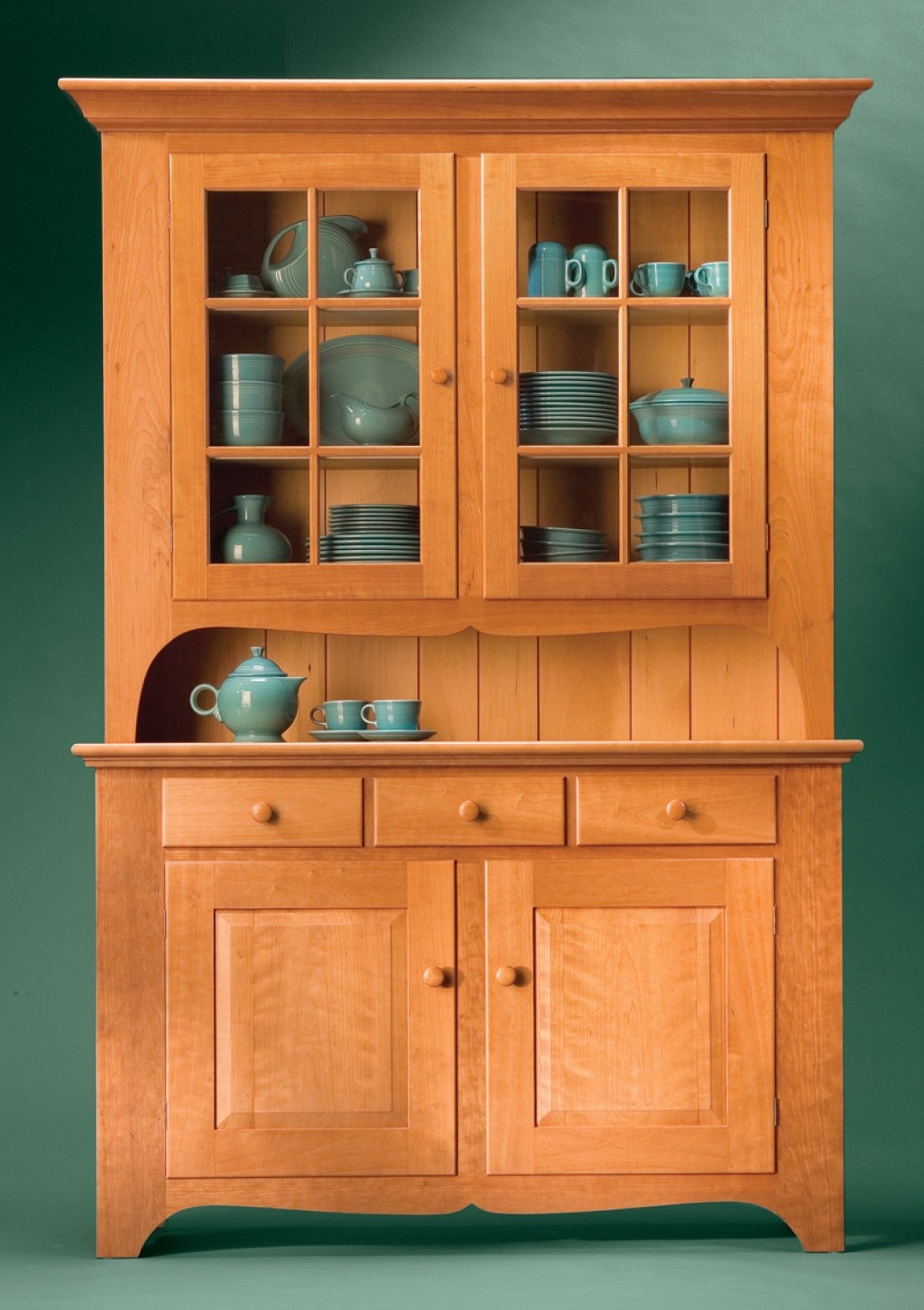 Picture of: AW Extra //1 – Classic Country Hutch  Popular Woodworking
