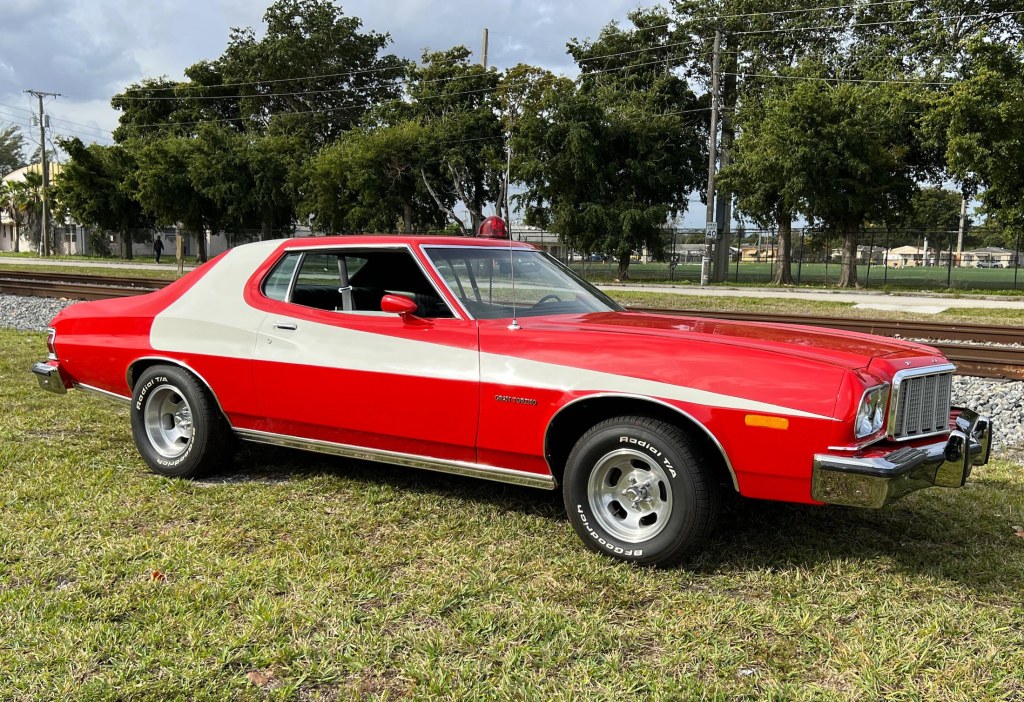 Picture of: For Sale: A Factory-Built Ford Gran Torino “Starsky & Hutch”