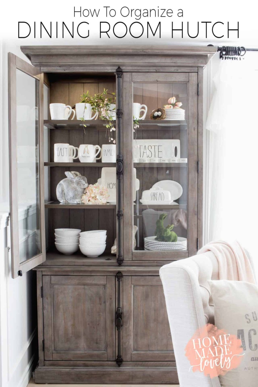 Picture of: How to Organize a Dining Room Hutch