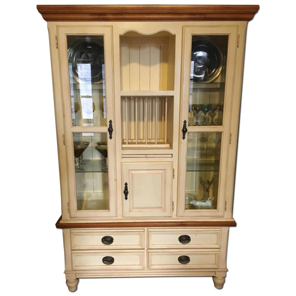 Picture of: Raymour & Flanigan Kitchen/Dining Room Hutch